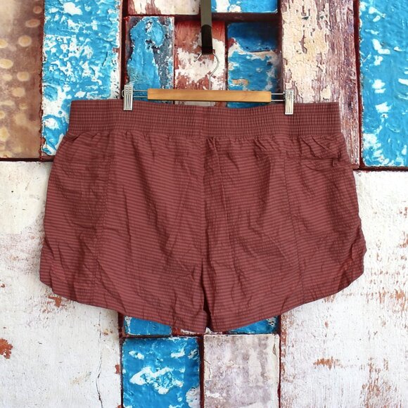 Women's Avia Hybrid Seersucker Hybrid Run Shorts XXXLARGE Smoky Rose NEW - Picture 6 of 9